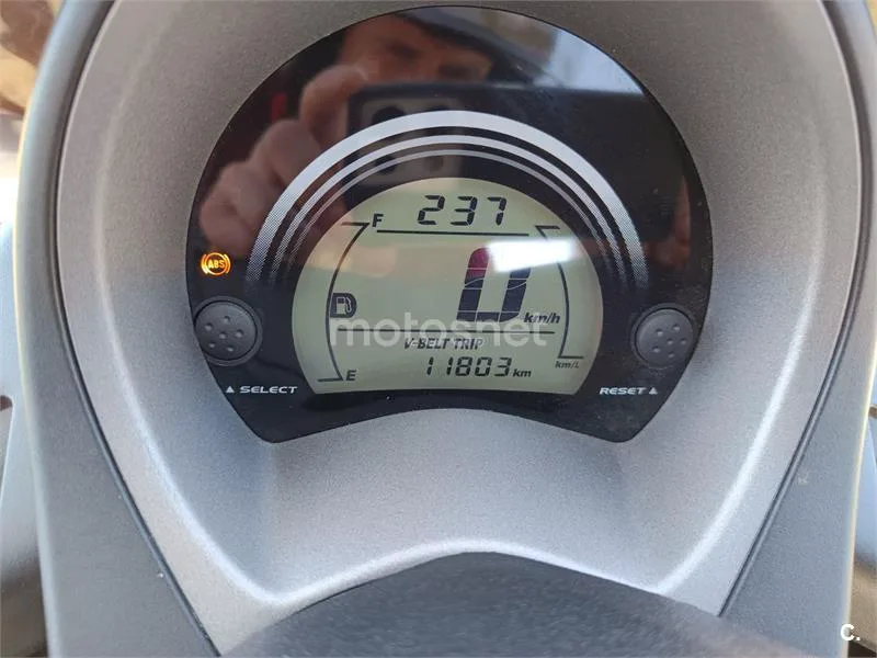 Yamaha NMAX – Vista 6