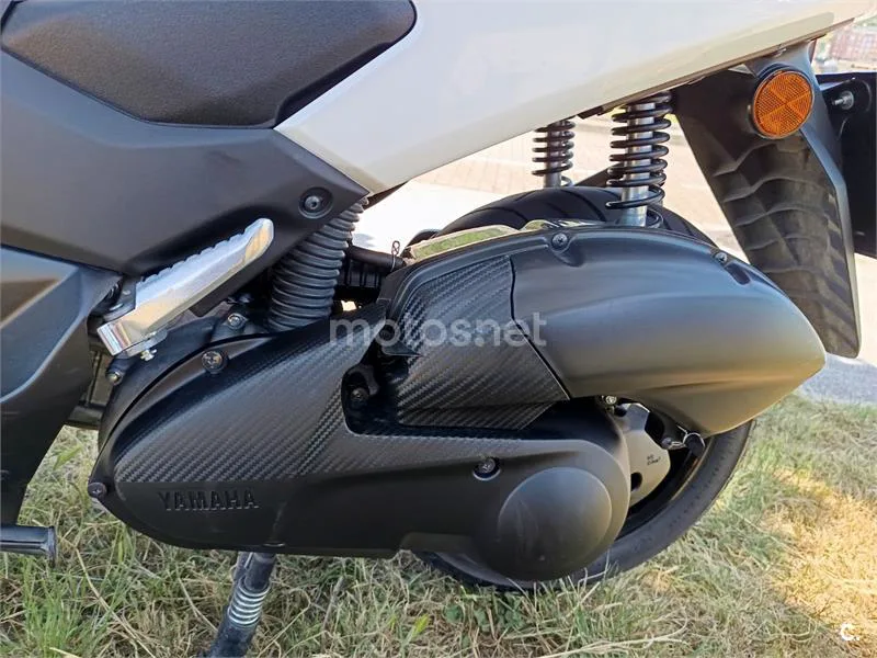 Yamaha NMAX – Vista 7