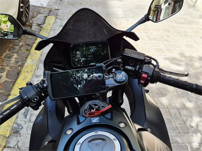 Honda CBR 650 R – Vista 5