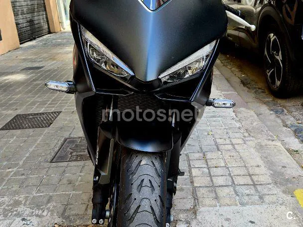 Honda CBR 650 R – Vista 8