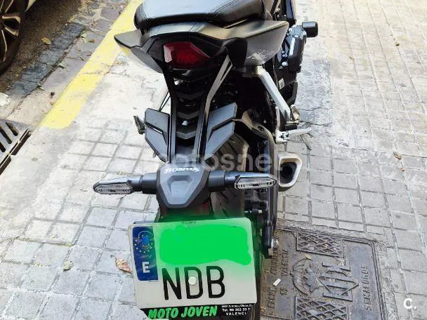 Honda CBR 650 R – Vista 9