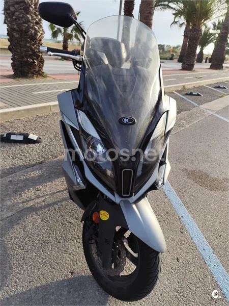 Kymco Super Dink 125 – Vista 3