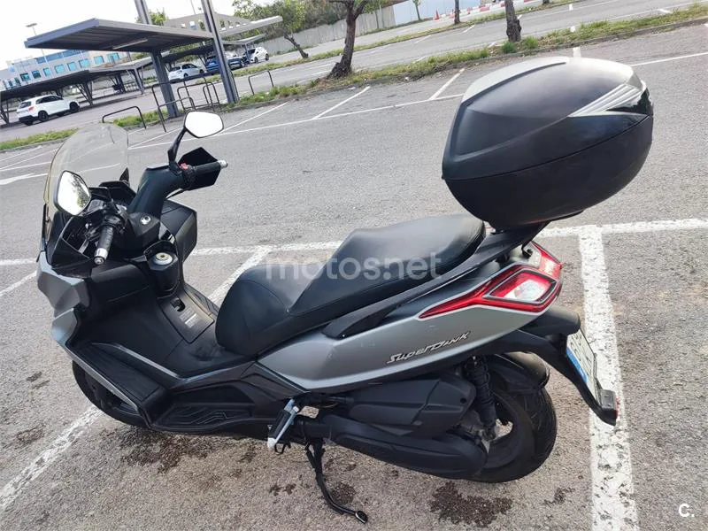 Kymco Super Dink 125 – Vista 5