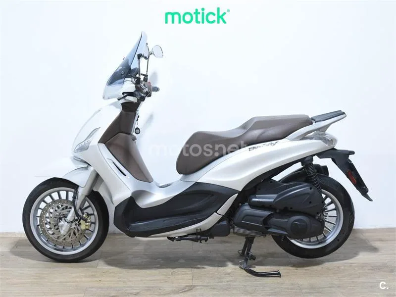 Piaggio Beverly 300 – Vista 6