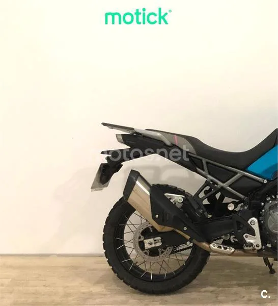 CFMOTO 450MT – Vista 3