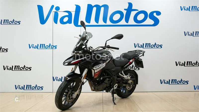 Benelli TRK – Vista 5