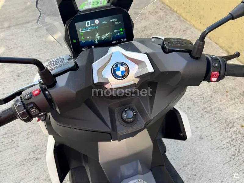 BMW C 400 X – Vista 7