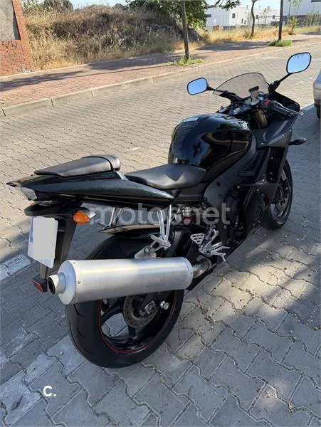 Yamaha R6 – Vista 3