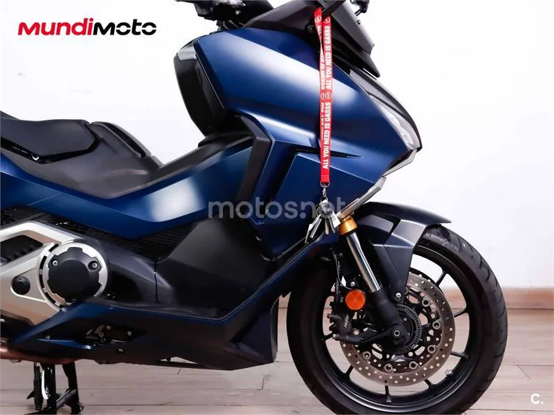 Honda Forza 750 – Vista 30