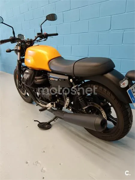 Moto Guzzi V7 III – Vista 11