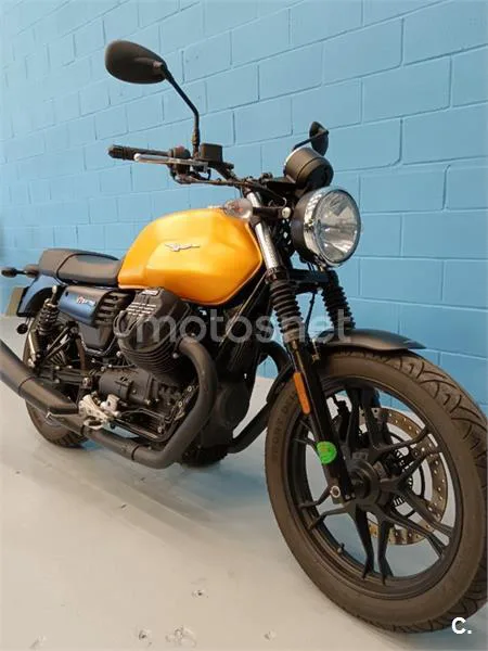 Moto Guzzi V7 III – Vista 12