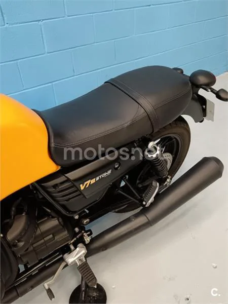 Moto Guzzi V7 III – Vista 15