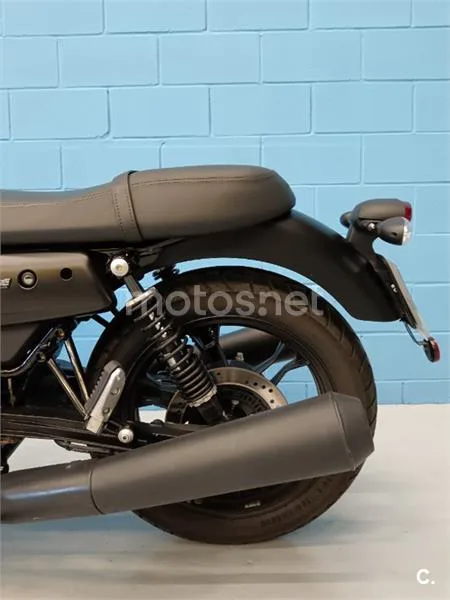 Moto Guzzi V7 III – Vista 8