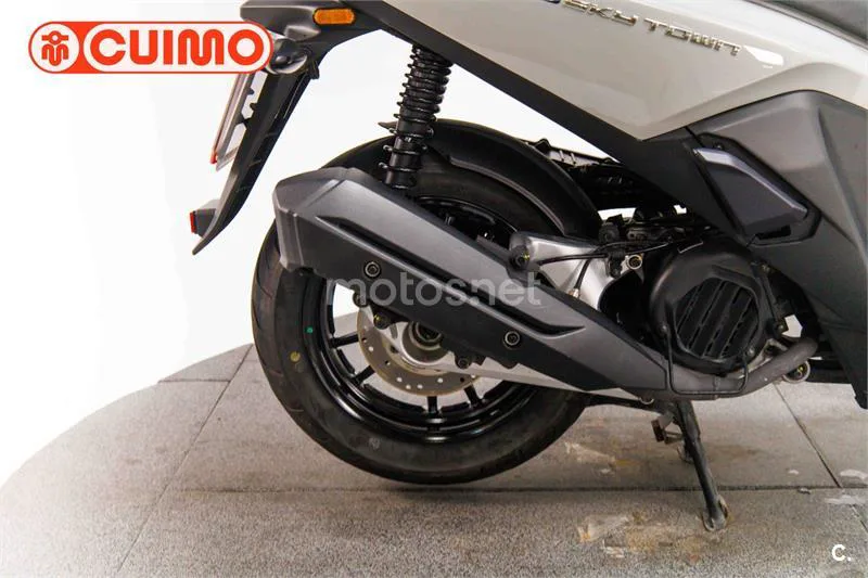 Kymco Sky Town 125 – Vista 15