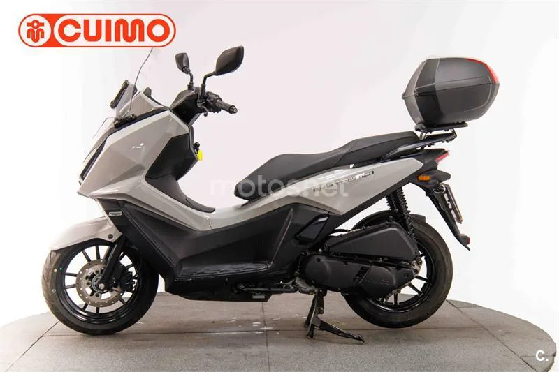 Kymco Sky Town 125 – Vista 8