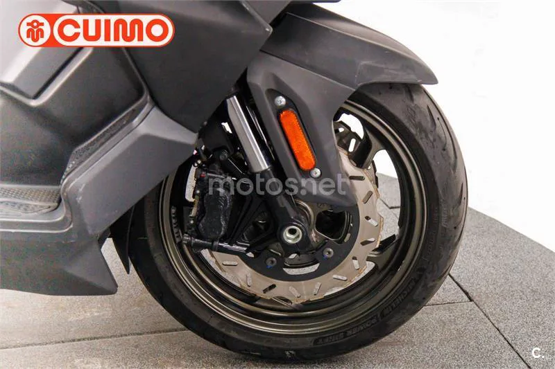 SYM Maxsym TL 500 – Vista 14