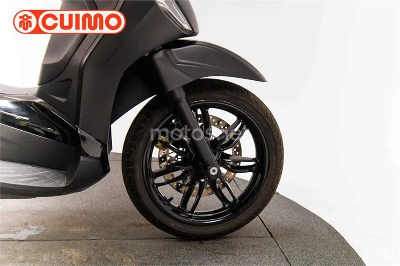 Piaggio Beverly 300 – Vista 13