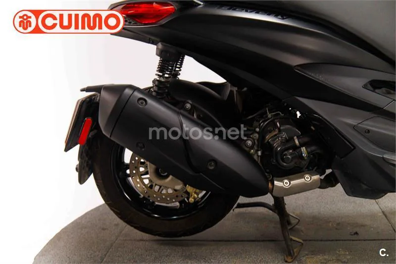 Piaggio Beverly 300 – Vista 14