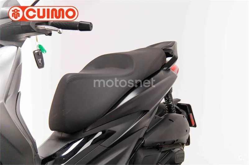Piaggio Beverly 300 – Vista 22