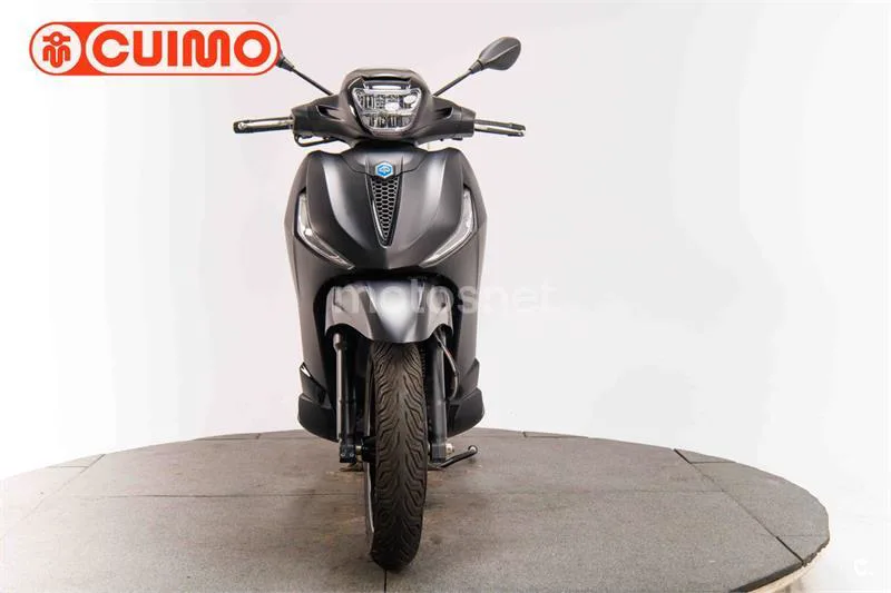 Piaggio Beverly 300 – Vista 10