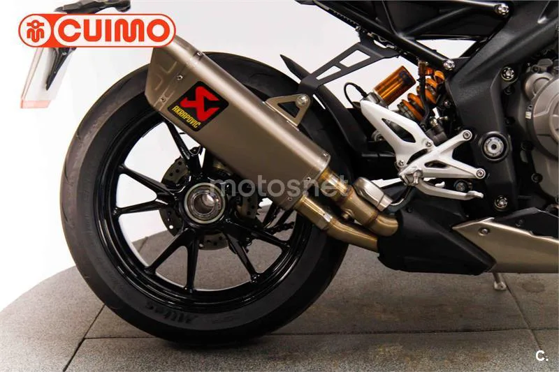 Triumph Speed Triple – Vista 14