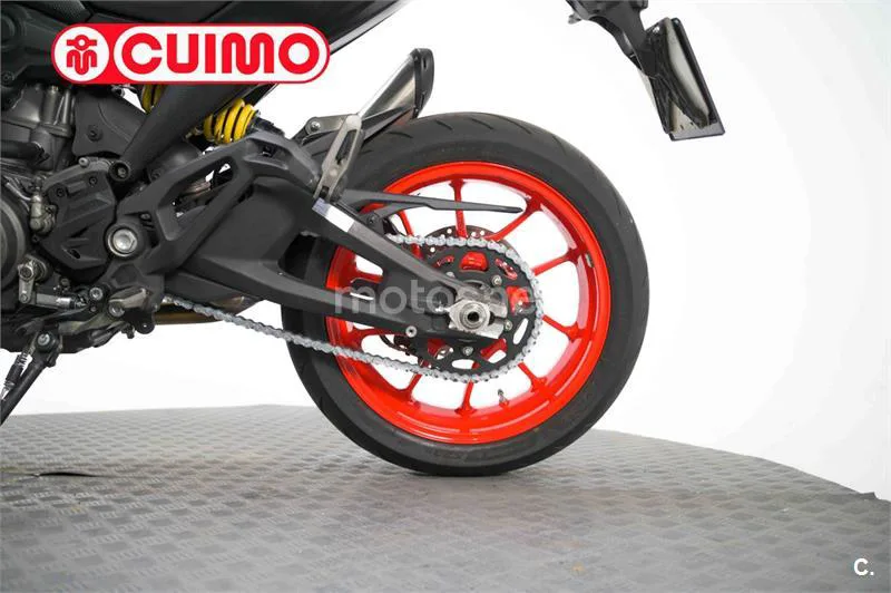Ducati Monster – Vista 18
