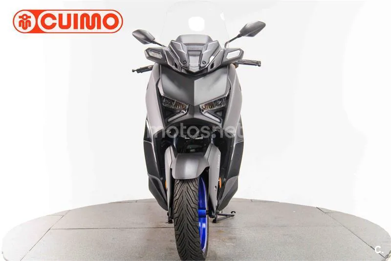 Yamaha XMAX 300 – Vista 10