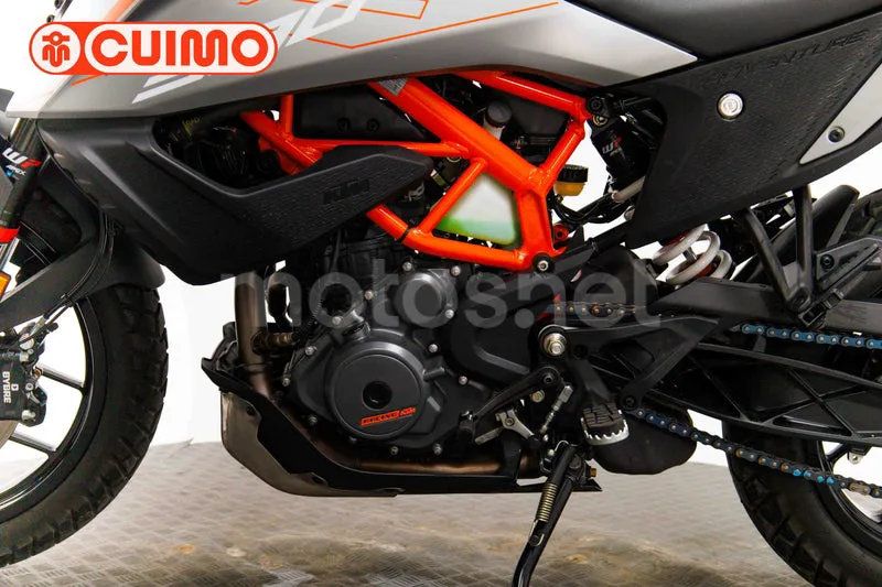 KTM 390 – Vista 19