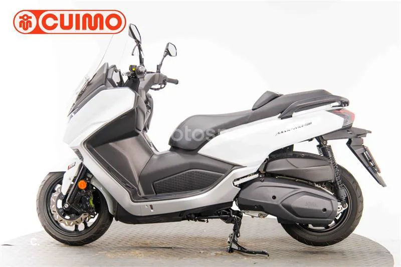 SYM Maxsym 400 – Vista 8