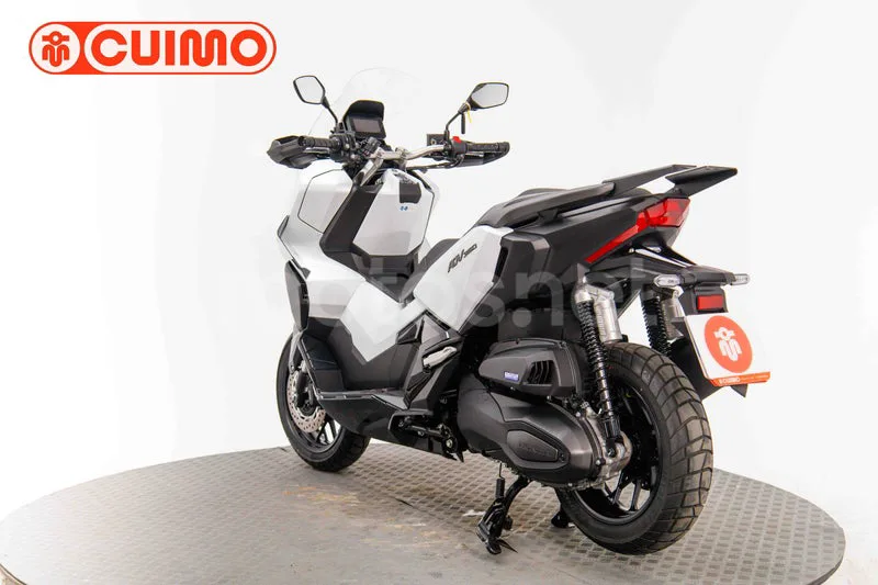 Honda ADV 350 – Vista 6