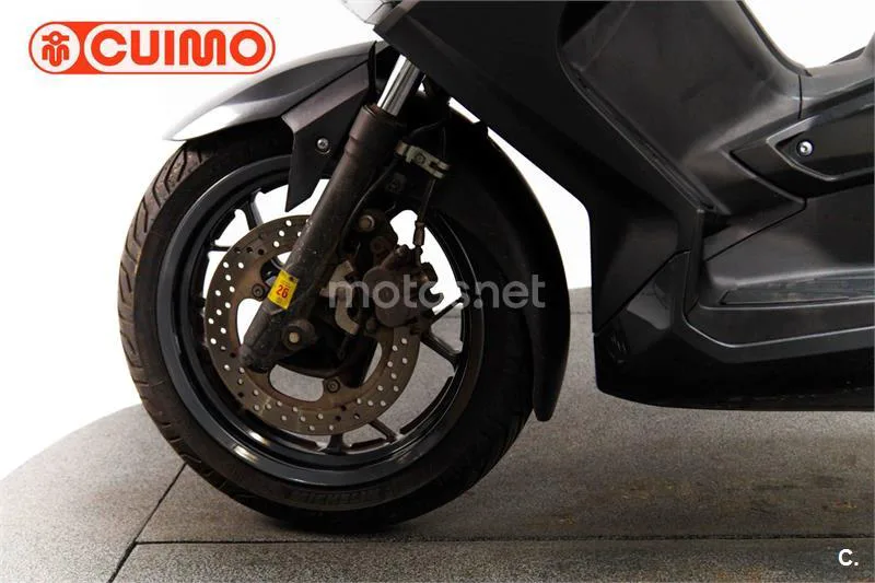 Yamaha XMAX 125 – Vista 20
