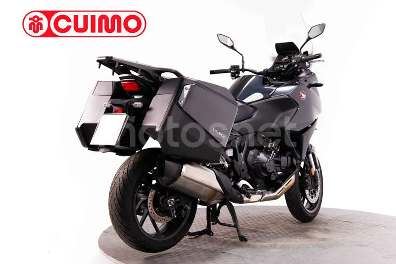 Honda NT1100 – Vista 8