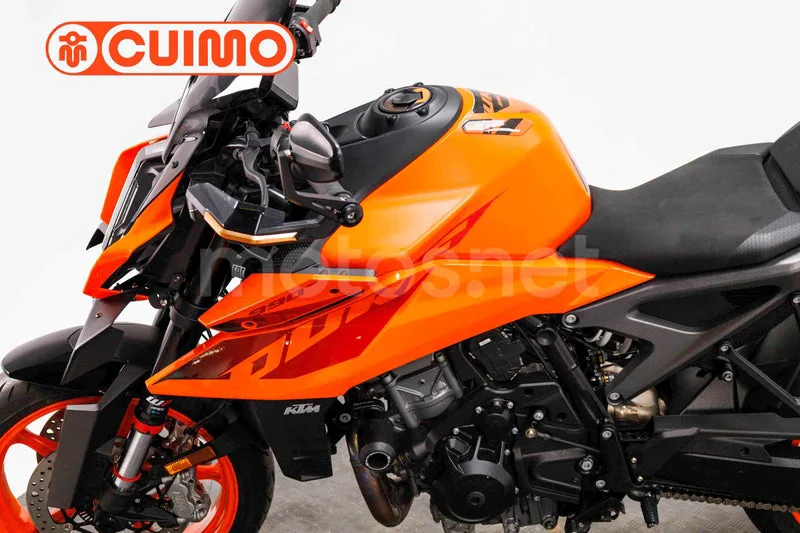 KTM 990 – Vista 17