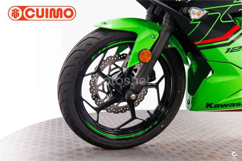 Kawasaki Ninja 125 – Vista 21