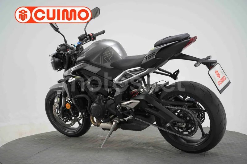 Triumph Street Triple – Vista 6