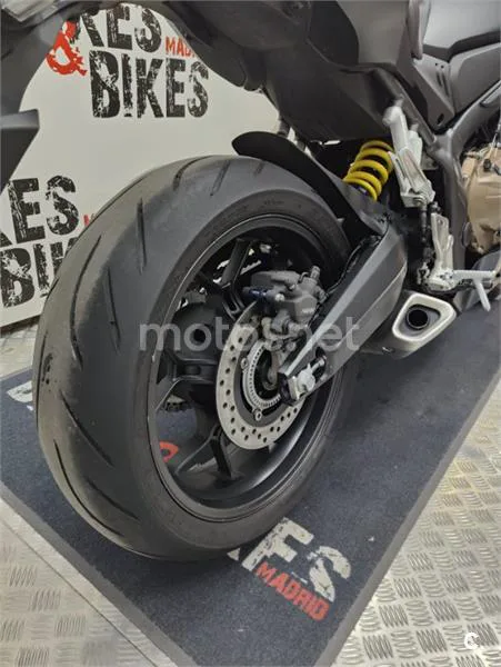 Honda CBR 650 R – Vista 10