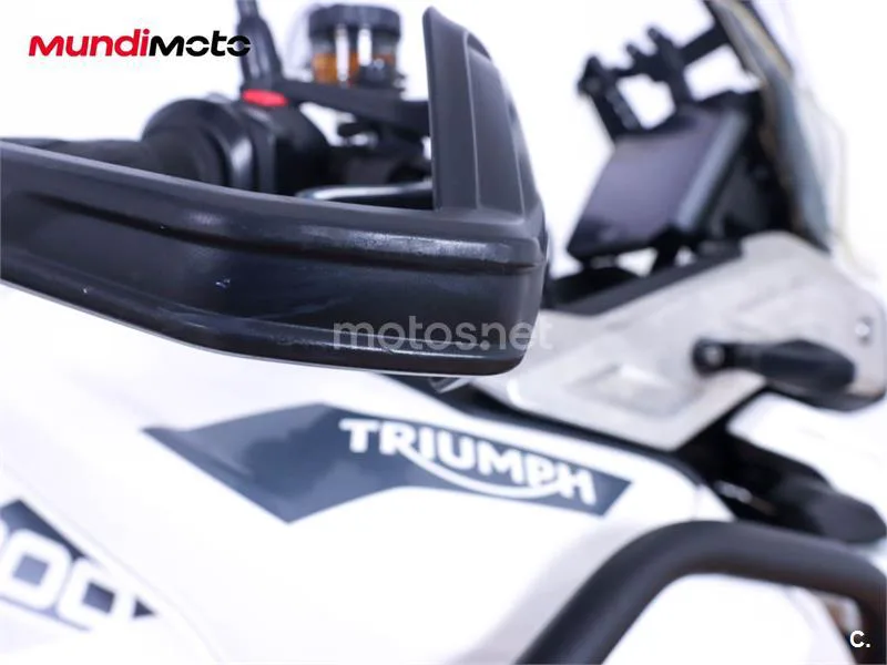 Triumph Tiger 900 – Vista 27