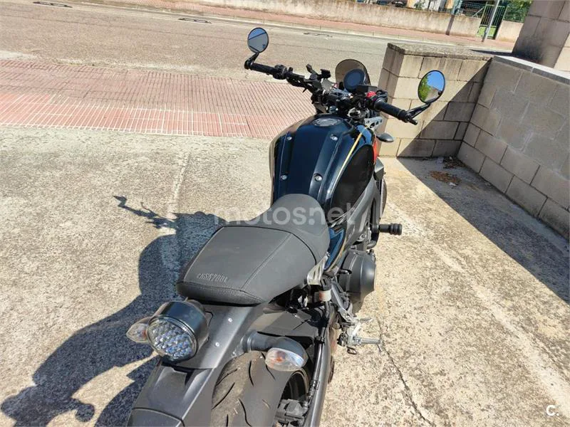 Yamaha XSR 900 – Vista 8