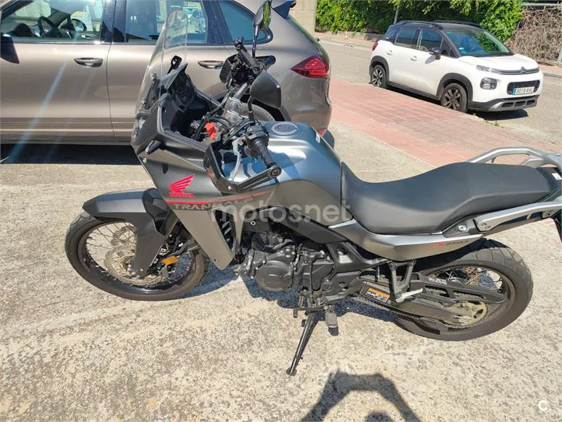 Honda XL 750 Transalp – Vista 3