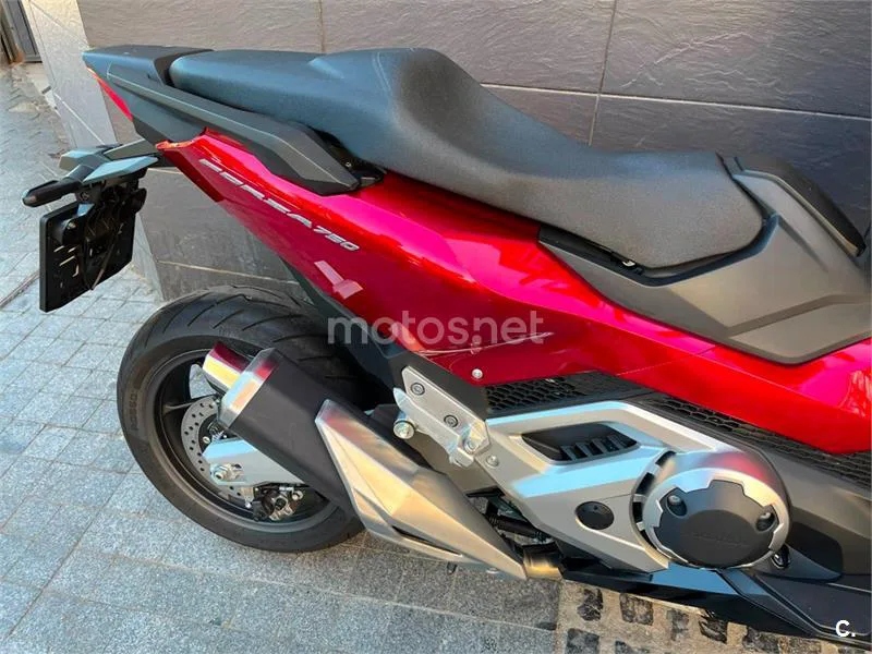 Honda Forza 750 – Vista 3