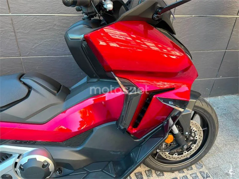 Honda Forza 750 – Vista 4