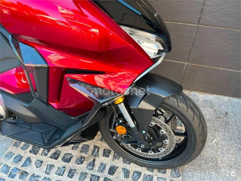 Honda Forza 750 – Vista 6