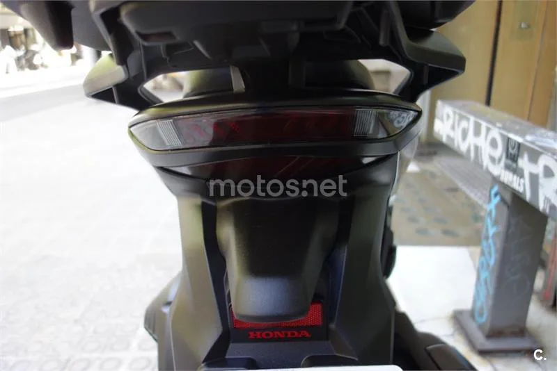 Honda SH 125i – Vista 13