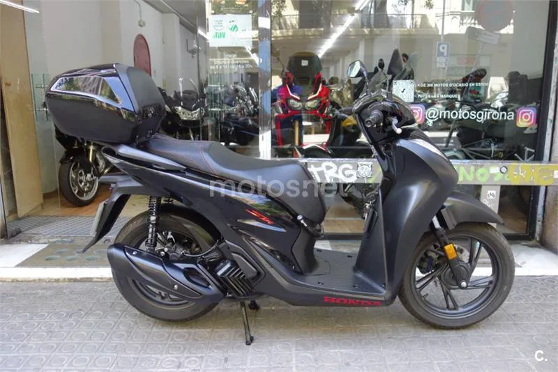 Honda SH 125i – Vista 3