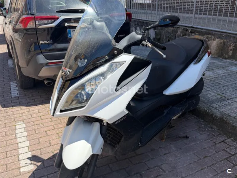 Kymco Super Dink 125 – Vista 4