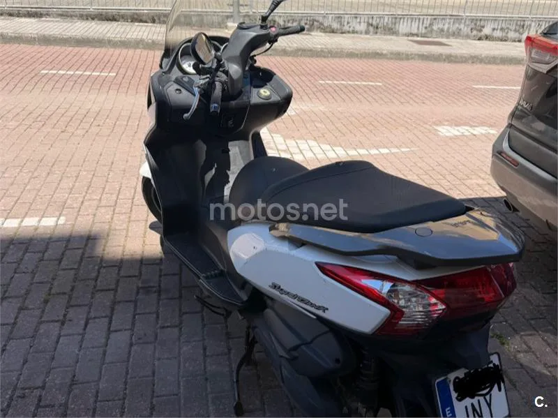 Kymco Super Dink 125 – Vista 5