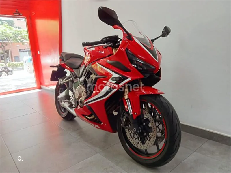 Honda CBR 650 R – Vista 10