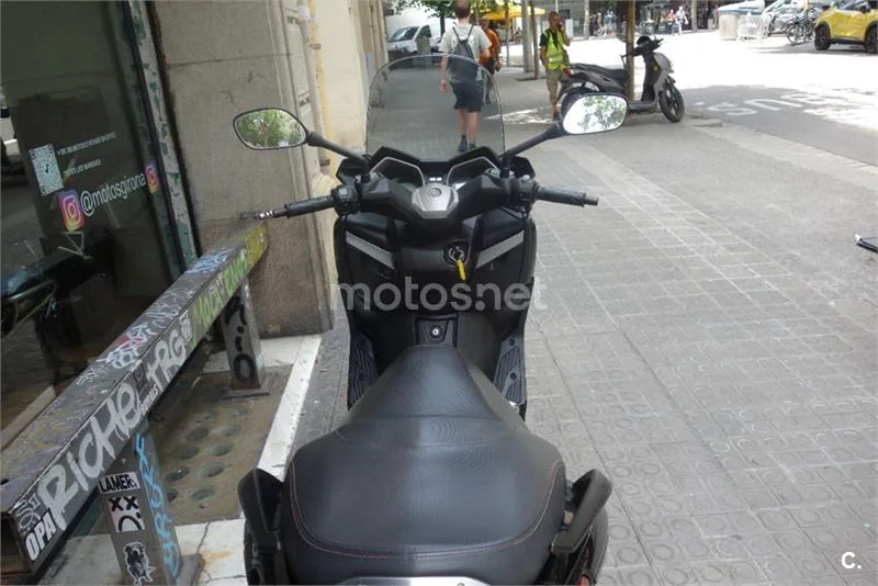 Yamaha XMAX 125 – Vista 7