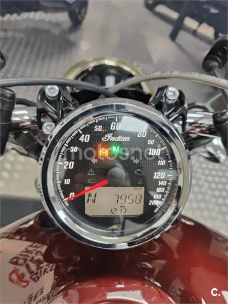 Indian Scout – Vista 14