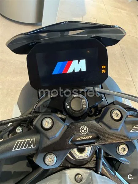 BMW M 1000 R – Vista 7